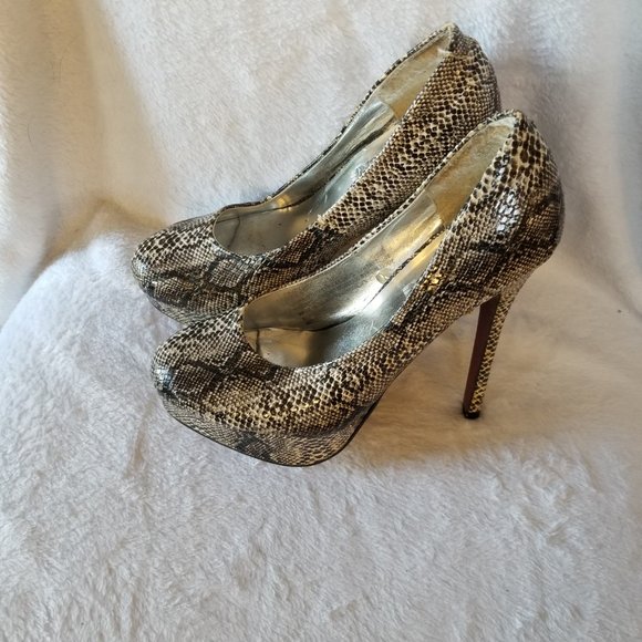 ❤️🛍️Club Couture Snake Embossed Platform Stiletto Heels  Size 6❤️🛍️ - Picture 4 of 15